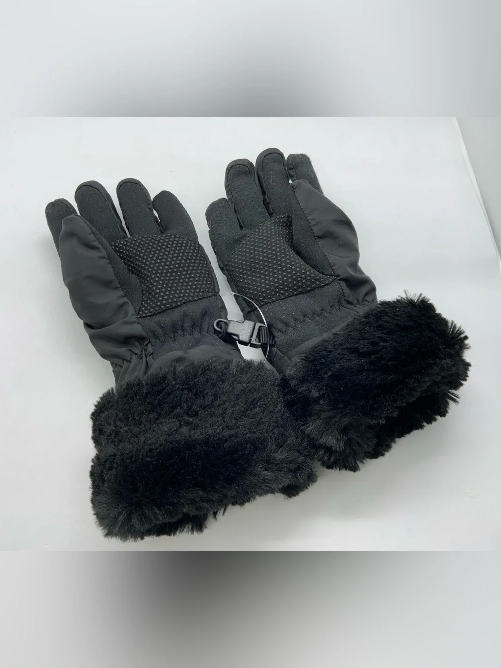 The North Face Girls' 6-18 Shasta Gloves